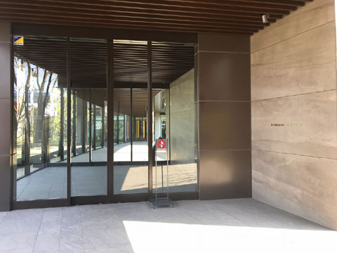 エントランス　IMG_3386