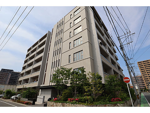 現地外観写真　マンション外観