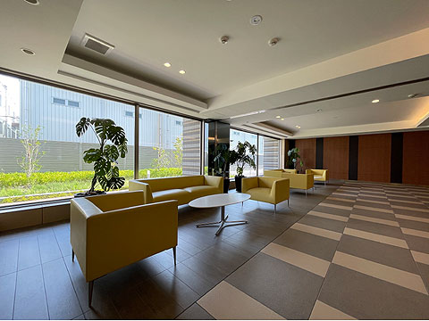 ロビー ロビーにはベンチがあり待ち合わせにも便利です