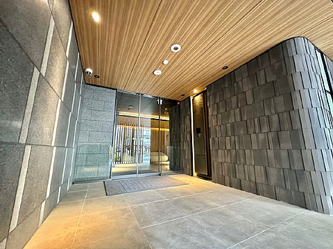 エントランス　エントランス外観