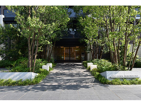 エントランス　エントランス外観