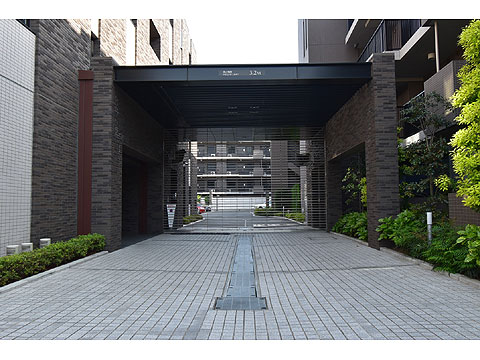 エントランス　エントランス外観