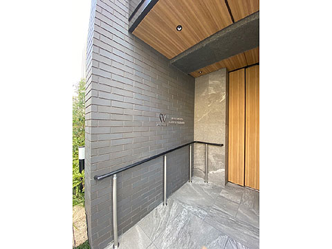 エントランス　エントランス前