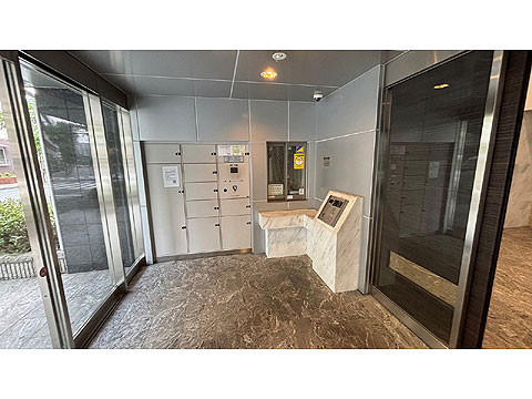 エントランス 風除室1