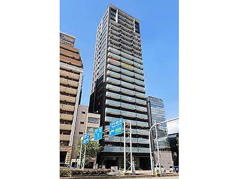 現地外観写真　建物外観（南西側）