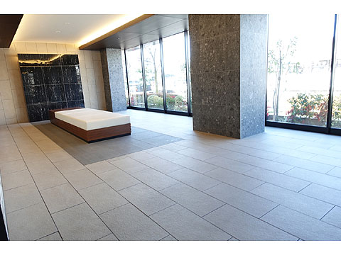 エントランス　エントランスホール