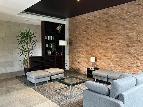 エントランス　ロビー３