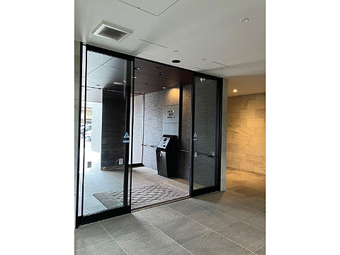 エントランス　エントランス