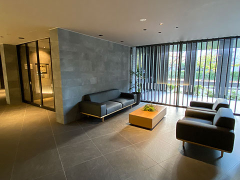 エントランス　エントランスホールのラウンジです