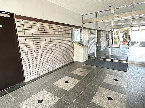 エントランス エントランス