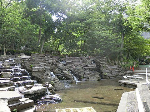 その他共用部 サンシティ敷地内広場