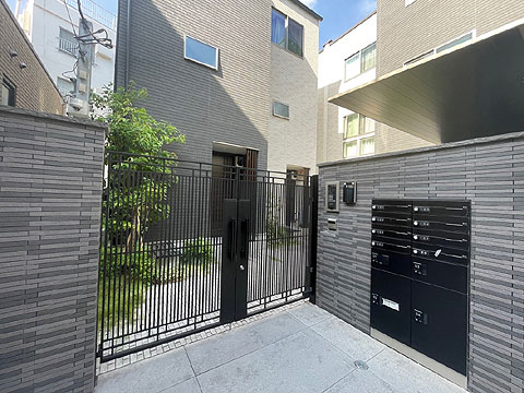 現地外観写真 エントランス