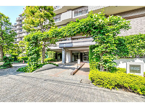 エントランス マンション入口