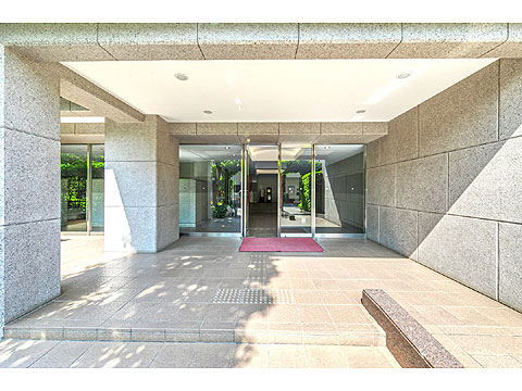 エントランス マンション入口