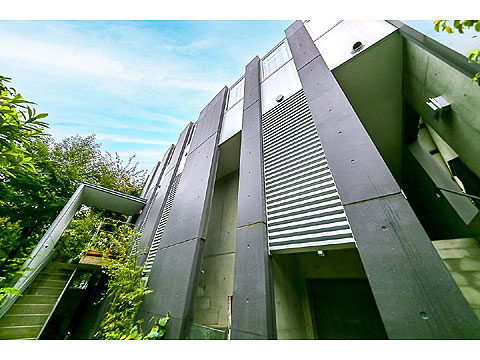 現地外観写真　建物外観