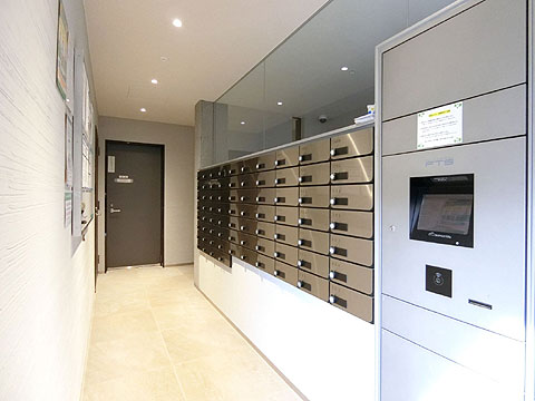 その他共用部　不在時も受け取りが出来る宅配ボックスがあります