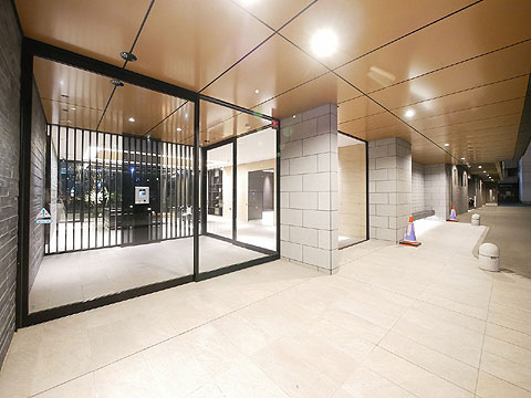 エントランス　メインエントランス