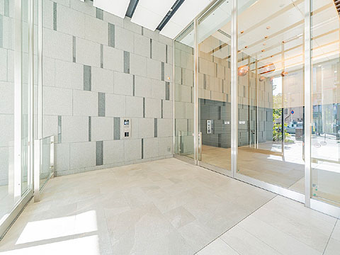 エントランス　風除室