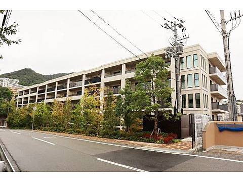 現地外観写真　外観②IMG_0078