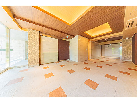 エントランス　エントランスホール