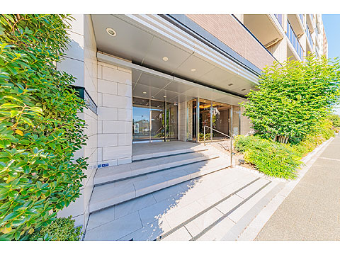 エントランス　エントランス