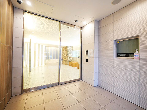 エントランス　風除室