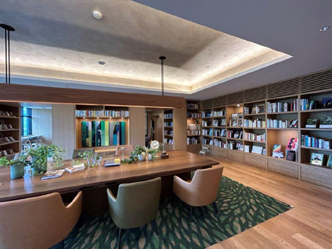 その他共用部　2階ブックコリドー