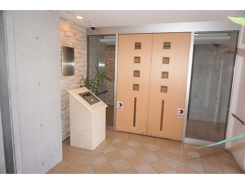 エントランス　エントランス