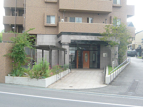 エントランス　P1130615