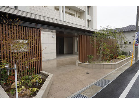 エントランス　DSC04355