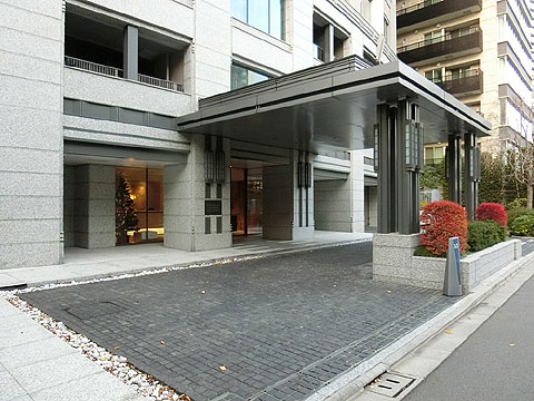 現地外観写真　エントランス