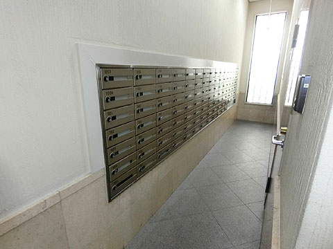 その他共用部 ウォールスルーのメールコーナー