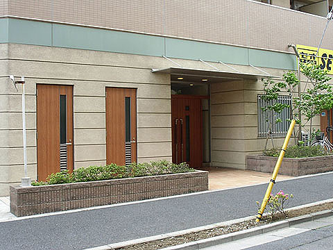 現地外観写真 エントランス外観2