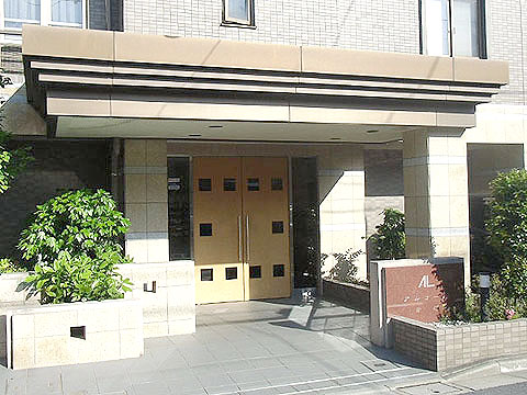 現地外観写真　エントランス1