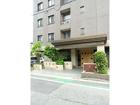 現地外観写真　エントランス2