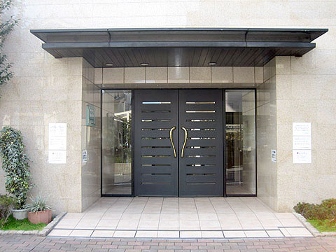 現地外観写真 エントランス1