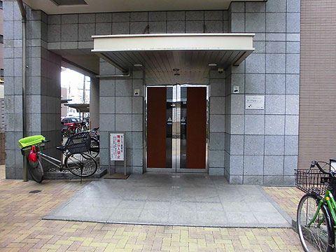 エントランス エントランス