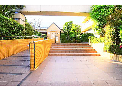 エントランス マンション出入口