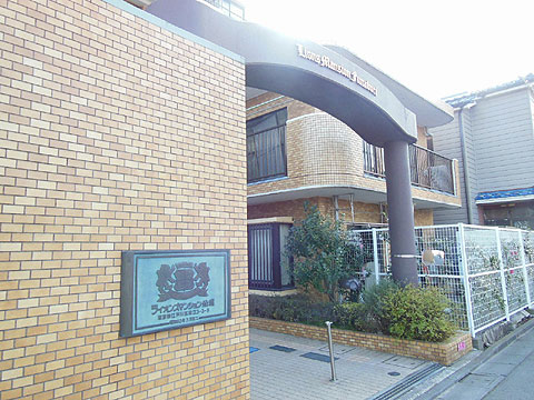 エントランス　マンションエントランス