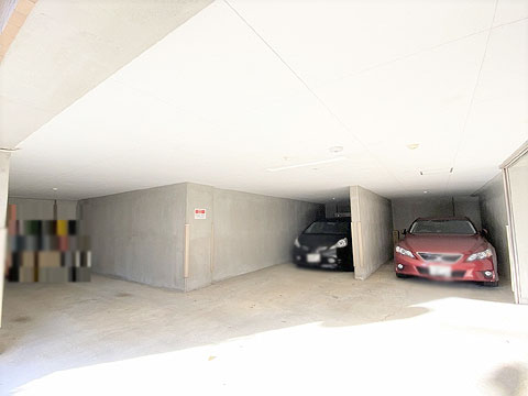 駐車場　駐車場