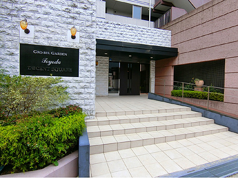 エントランス　マンションエントランス