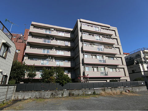 現地外観写真　現地建物外観3