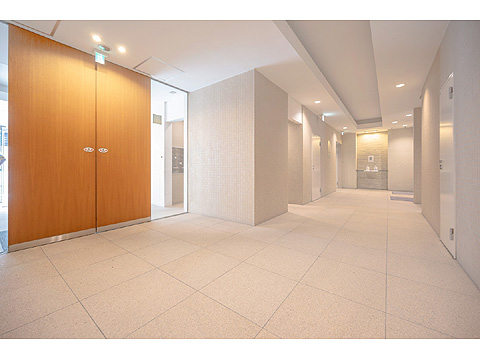 ロビー　１階エントランスホールです。