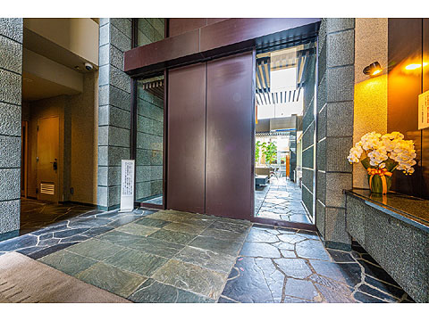 エントランス　エントランスホール