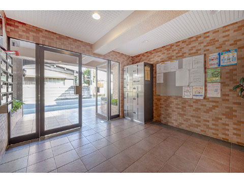 ロビー 1階エントランスホールです。