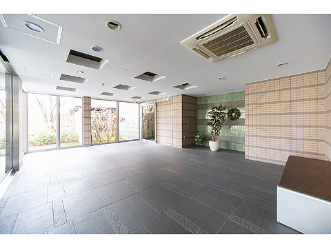 エントランス　エントランスホール内