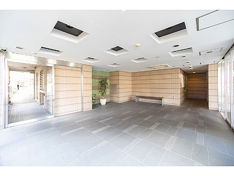エントランス　エントランスホール内