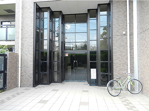 現地外観写真　エントランス