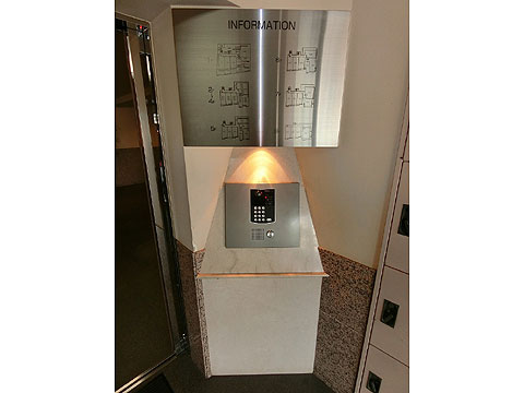 その他共用部　オートロック操作盤