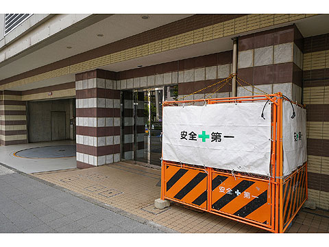 エントランス　エントランス